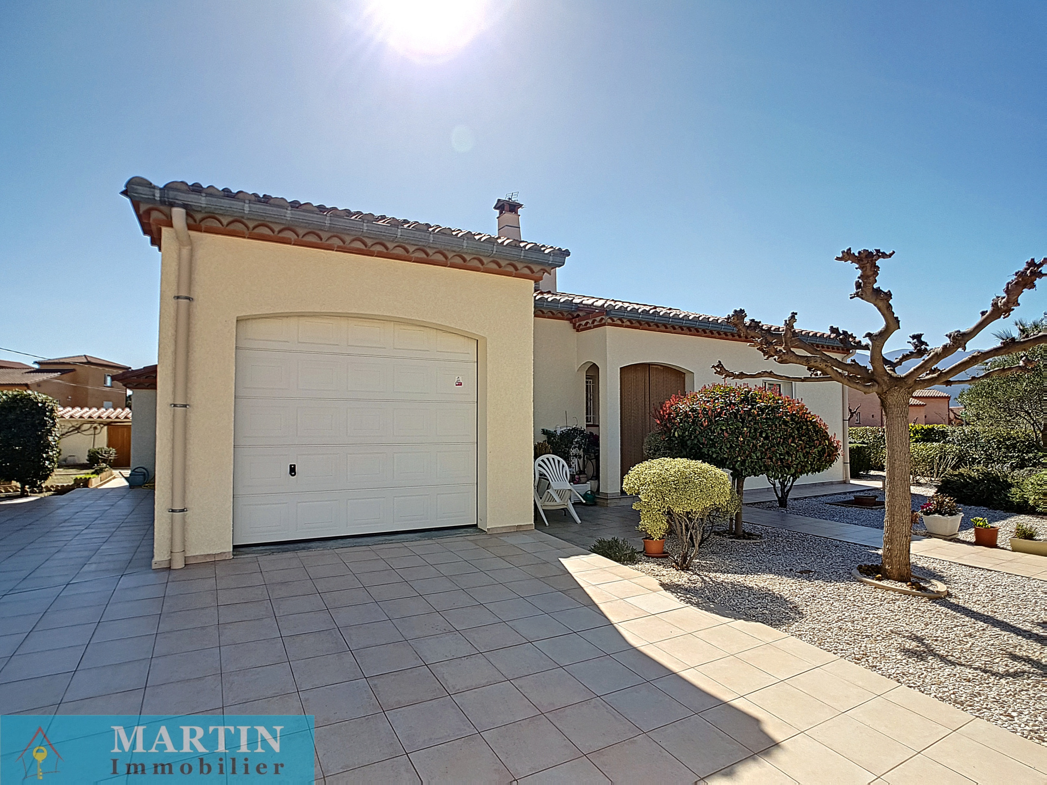 vente À acheter à SaintJeanPlaDeCorts (66) Villa avec piscine