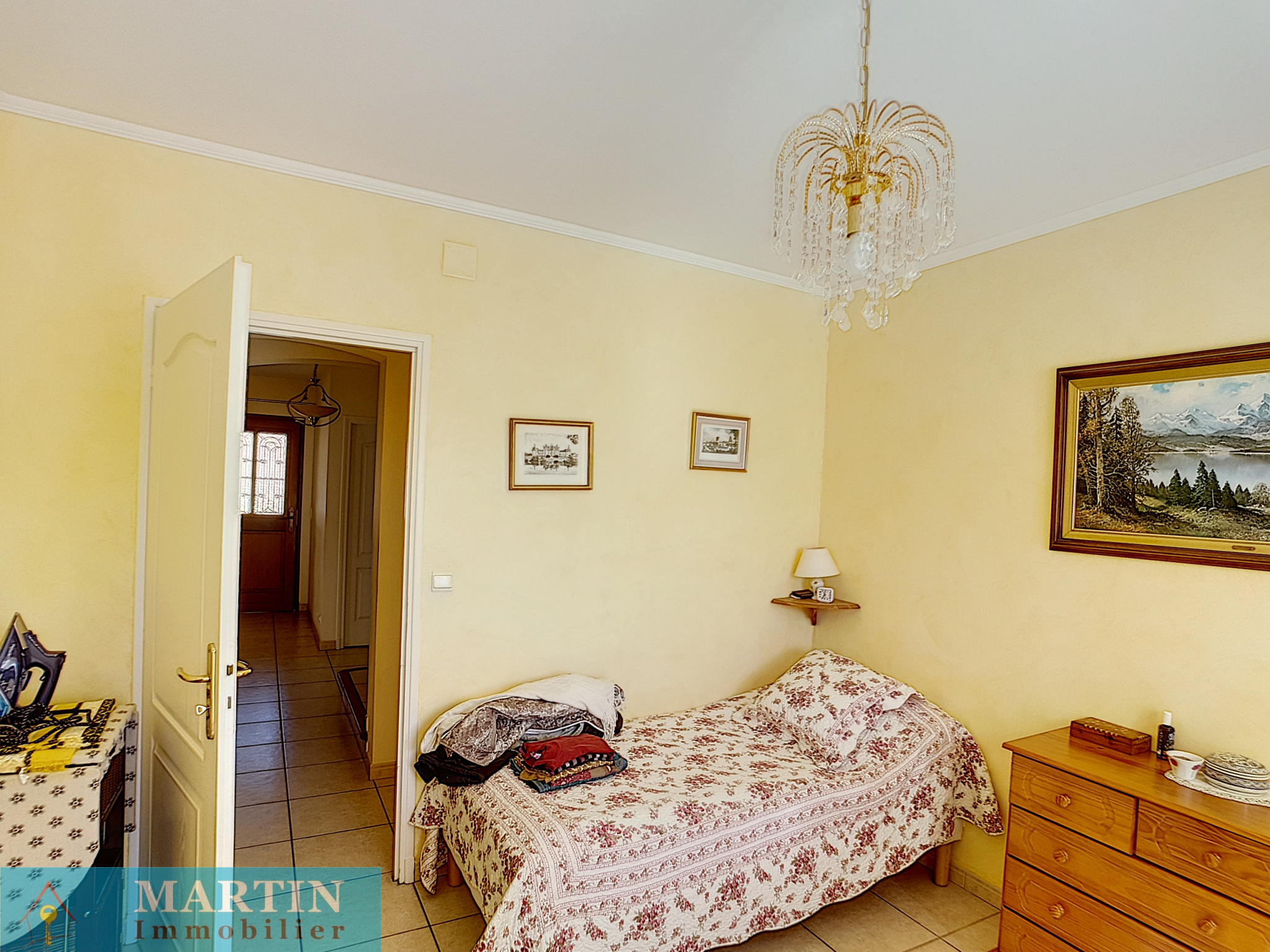 vente À acheter à SaintJeanPlaDeCorts (66) Villa avec piscine