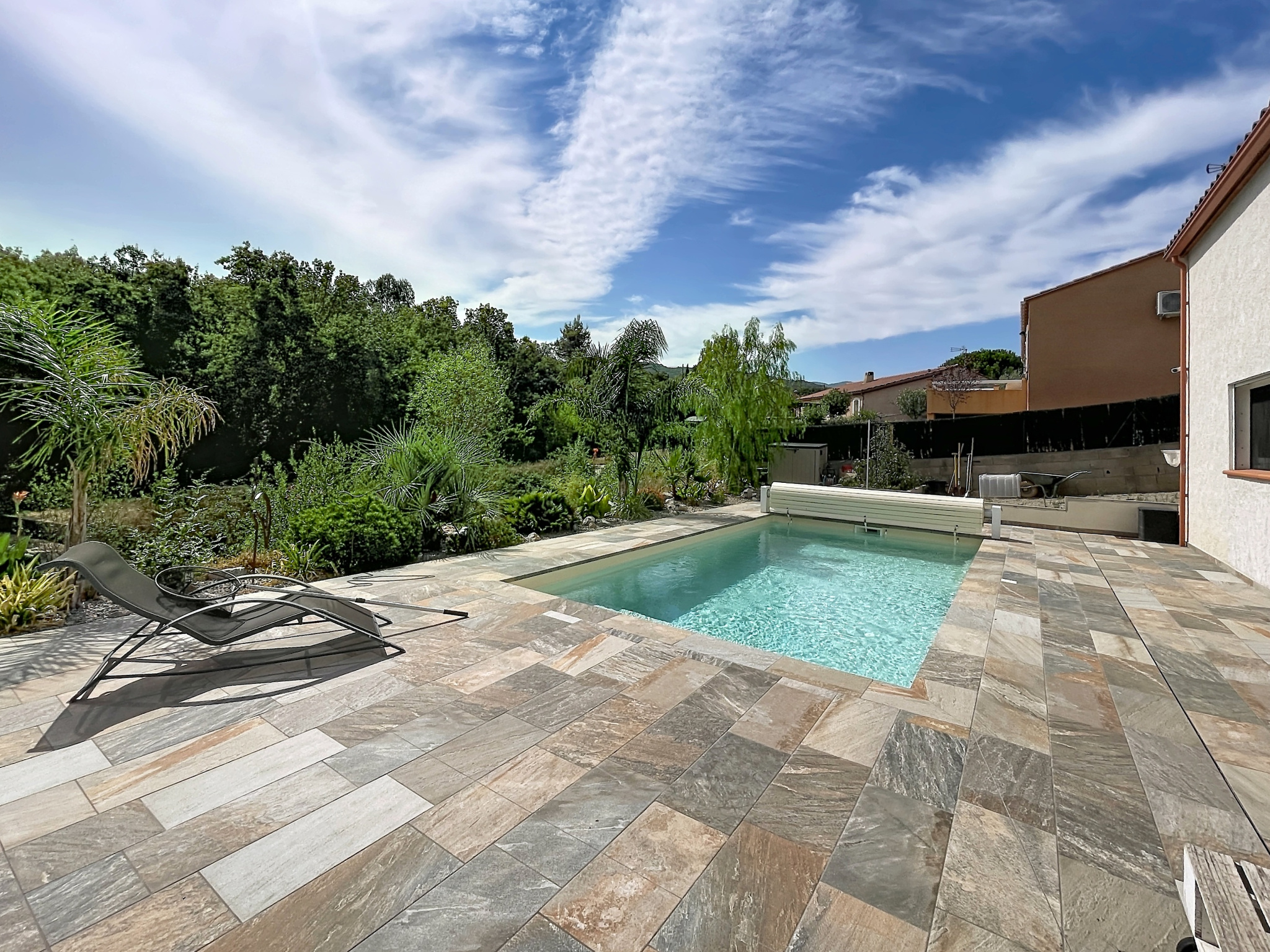 VILLA 4 FACES AVEC PISCINE