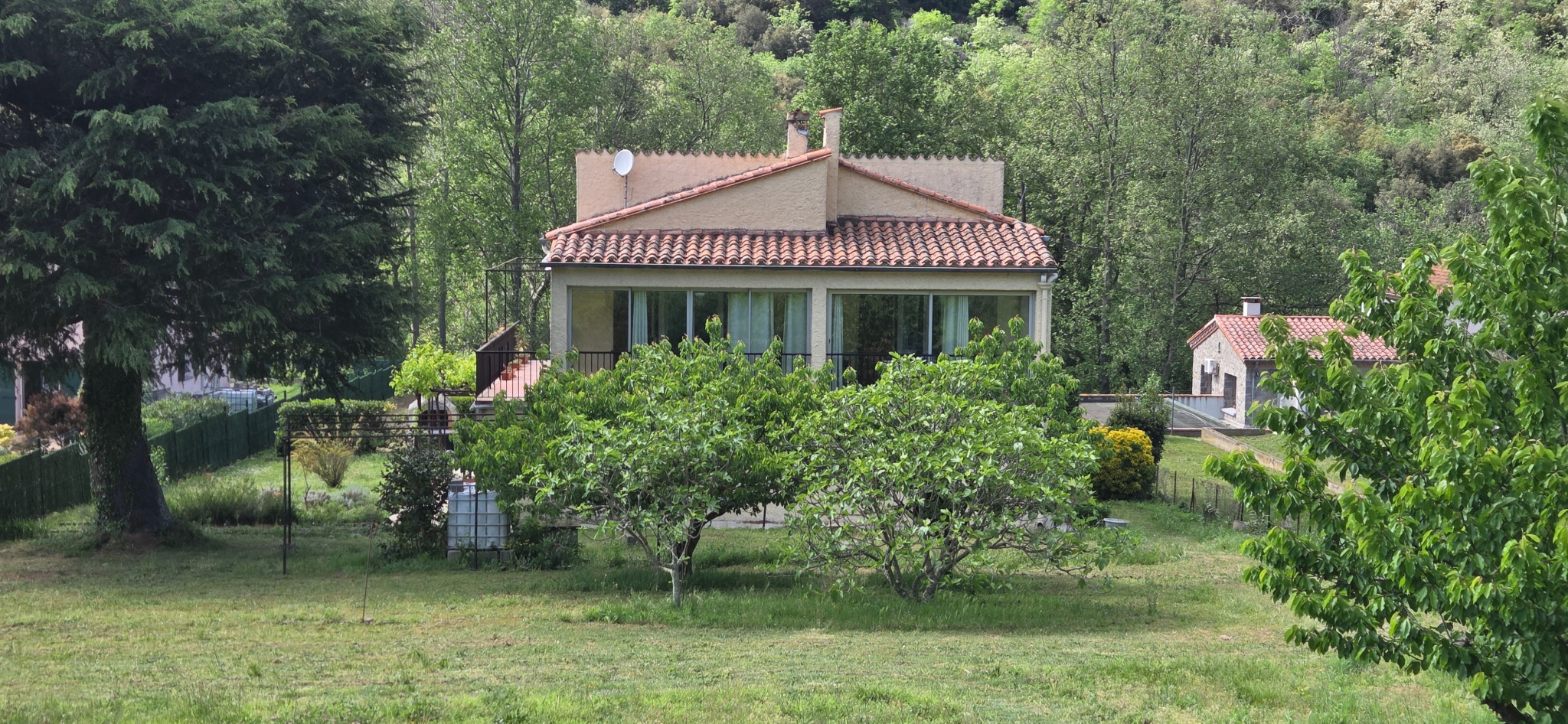VILLA 4 FACES